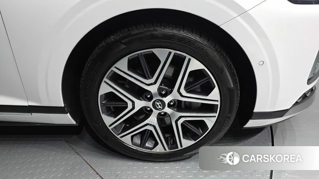 Hyundai Grandeur (GN7) id 4292110 из Кореи 13