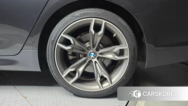 BMW 5 Series (G30) id 4520849 из Кореи 13