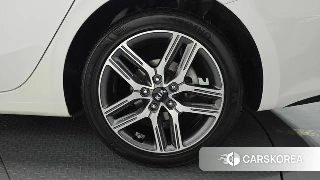 Kia Come New K3 id 4459319 из Кореи 13