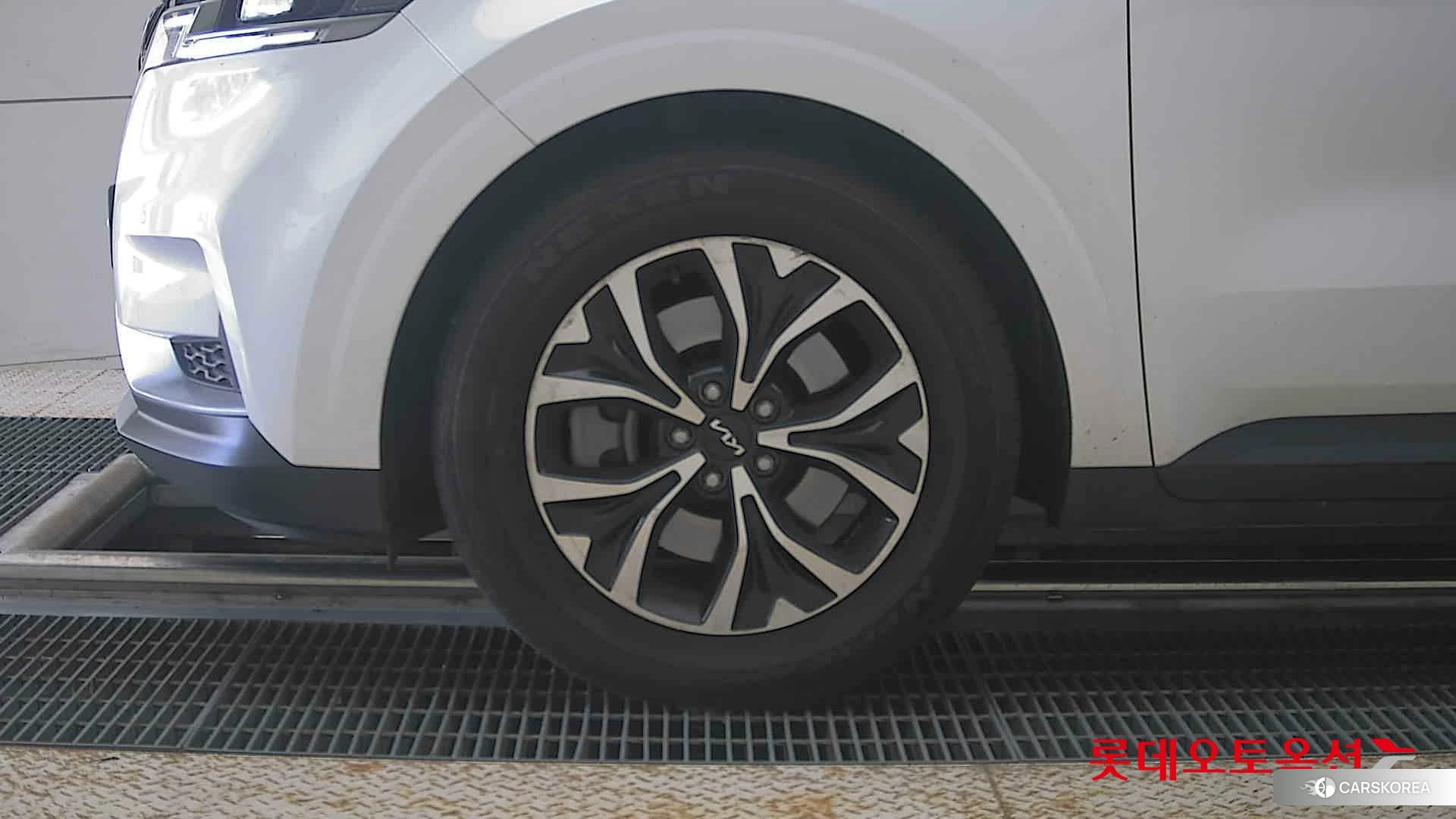 Kia Carnival id 4669061 из Кореи 13