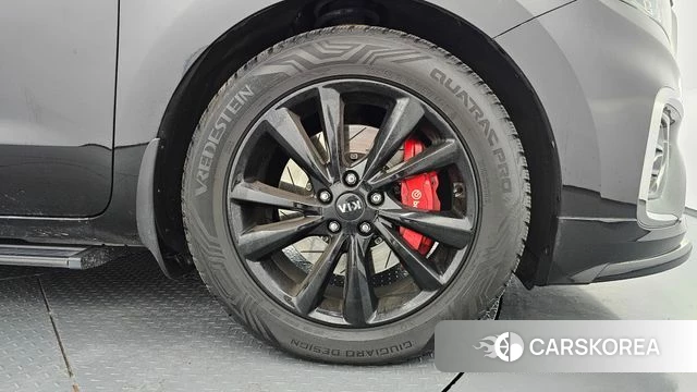 Kia The New Carnival id 4543672 из Кореи 13