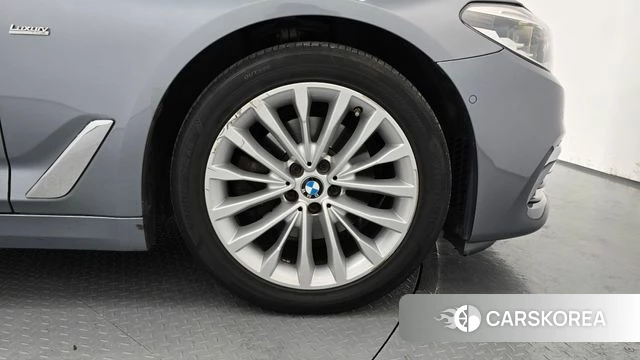 BMW 5 Series (G30) id 4325924 из Кореи 13