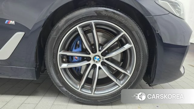 BMW 5 Series (G30) id 4630641 из Кореи 13
