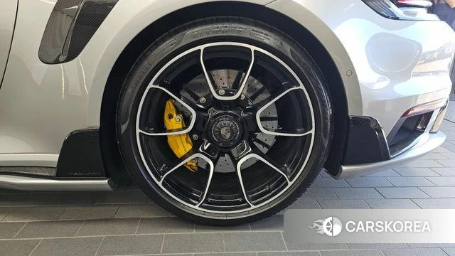 Porsche 911(992) id 4863667 из Кореи 13