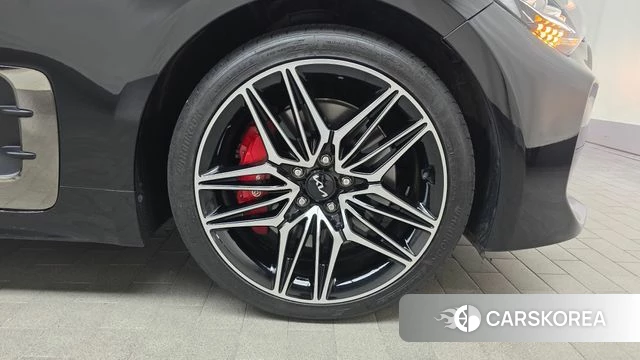 Kia Stinger Meister id 4561689 из Кореи 13