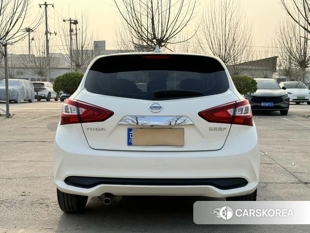 Nissan TIIDA id 4276305 из Китая 13