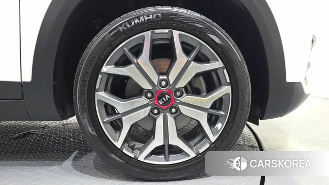 Kia Seltos id 4580612 из Кореи 13