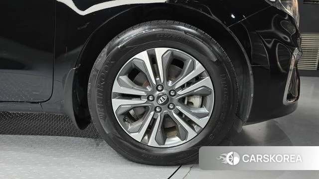 Kia The New Carnival id 4727821 из Кореи 13
