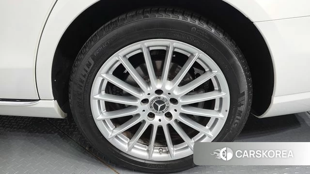 Mercedes-Benz E-Class W213 id 4636521 из Кореи 13