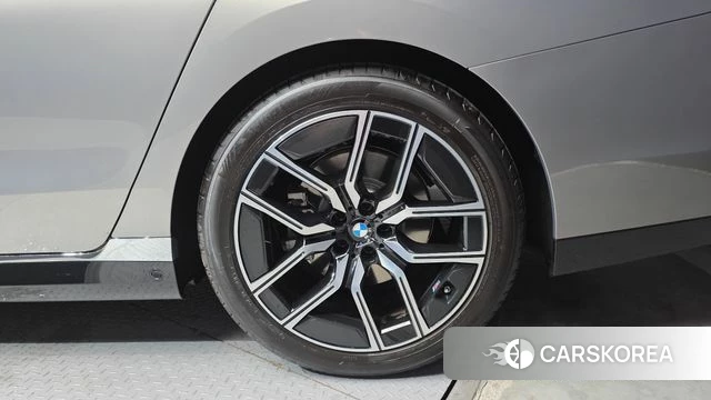 BMW 7 Series (G70) id 4421590 из Кореи 13
