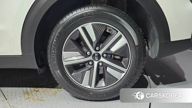 Kia The New Niro id 4672033 из Кореи 13