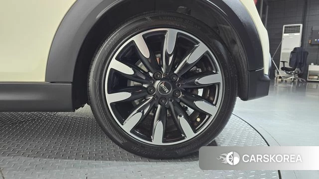 Mini Cooper S id 4735728 из Кореи 13