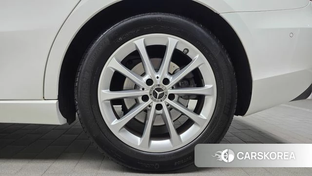 Mercedes-Benz A-Class W177 id 4906791 из Кореи 13