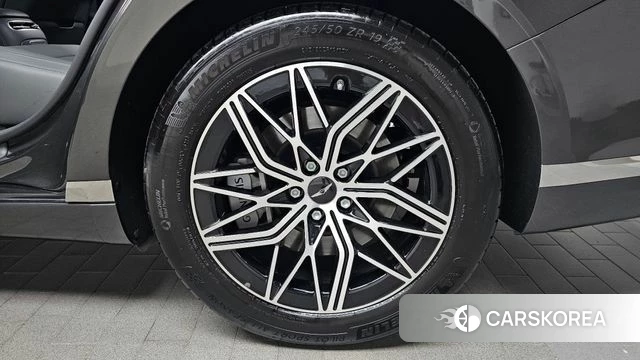 Genesis G90 (RS4) id 4443954 из Кореи 13