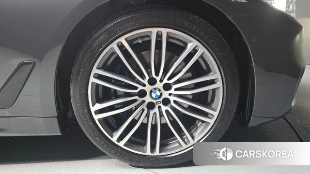 BMW 5 Series (G30) id 4873262 из Кореи 13