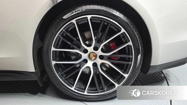 Porsche Panamera (971) id 4671422 из Кореи 13