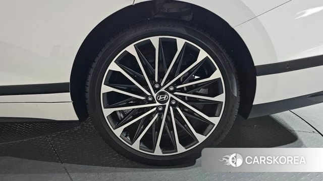Hyundai Grandeur Hybrid (GN7) id 4380976 из Кореи 13