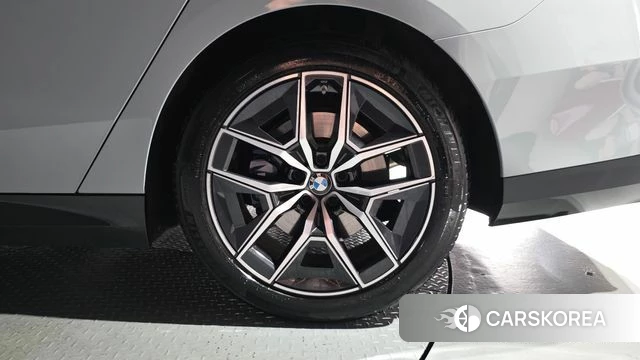 BMW 5 Series (G60) id 4488240 из Кореи 13
