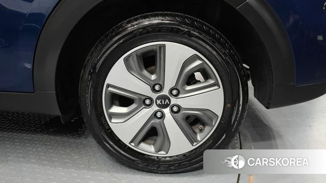 Kia Niro id 4563355 из Кореи 13