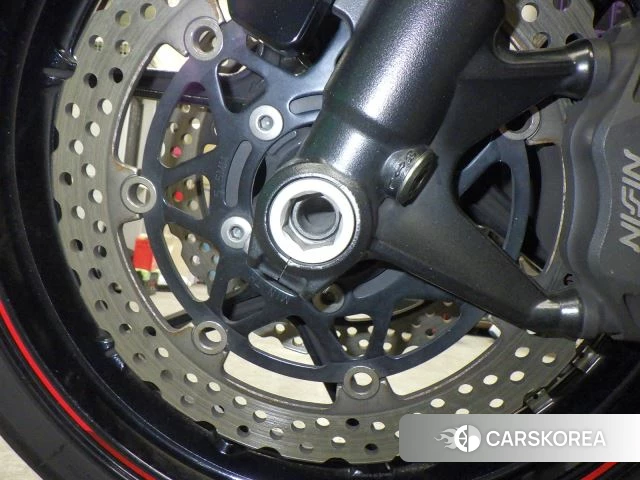Kawasaki ZX-6R NINJA id 3947314 из Японии 13