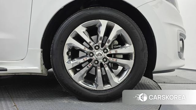 Kia All New Carnival id 4596387 из Кореи 13