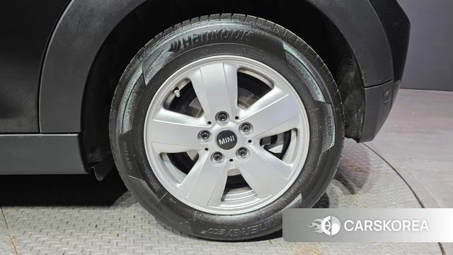 Mini Cooper D id 4250998 из Кореи 13