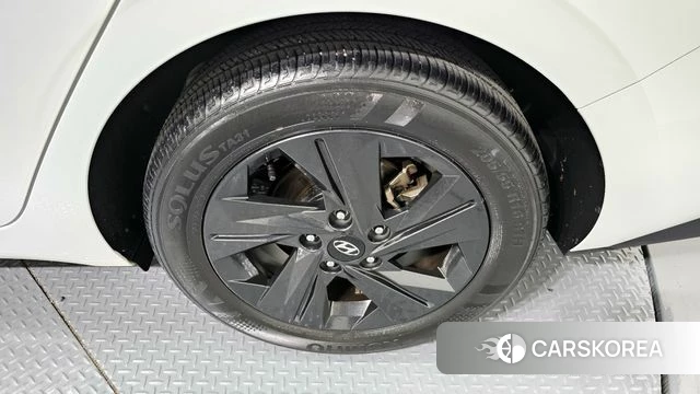 Hyundai Avante (CN7) id 4250667 из Кореи 13