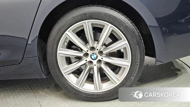BMW 5 Series (G30) id 4684395 из Кореи 13