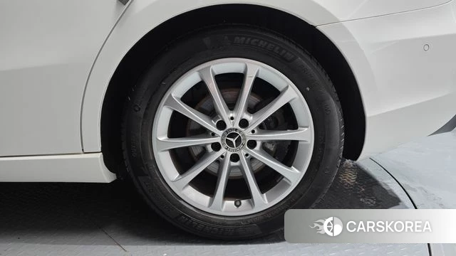 Mercedes-Benz A-Class W177 id 4530042 из Кореи 13