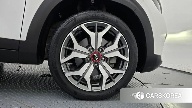 Kia Seltos id 4604907 из Кореи 13