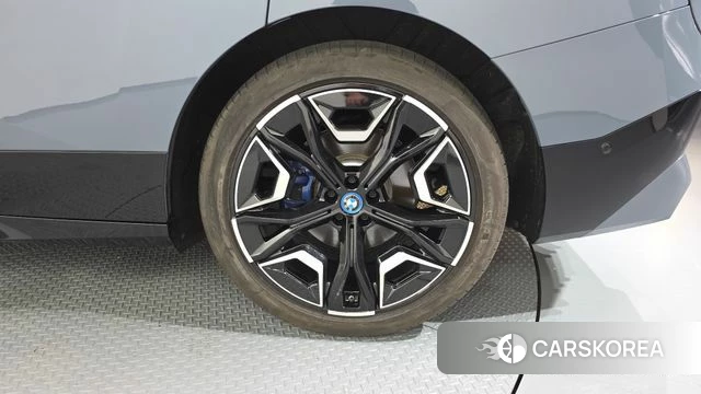 BMW iX id 4649841 из Кореи 13