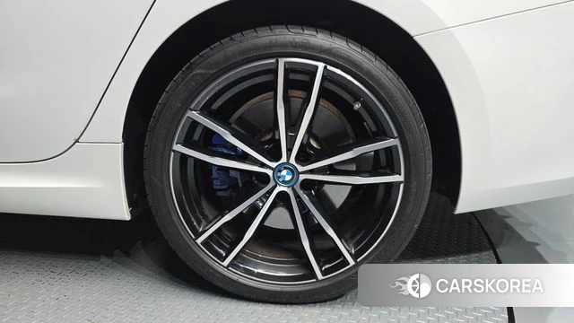 BMW 3 Series (G20) id 4433318 из Кореи 13