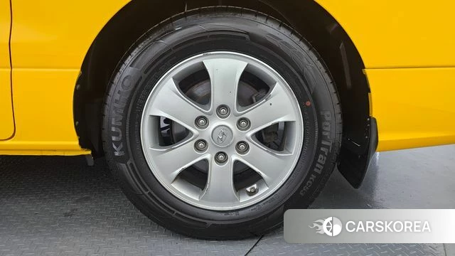 Hyundai The New Grand Starex id 4557850 из Кореи 13