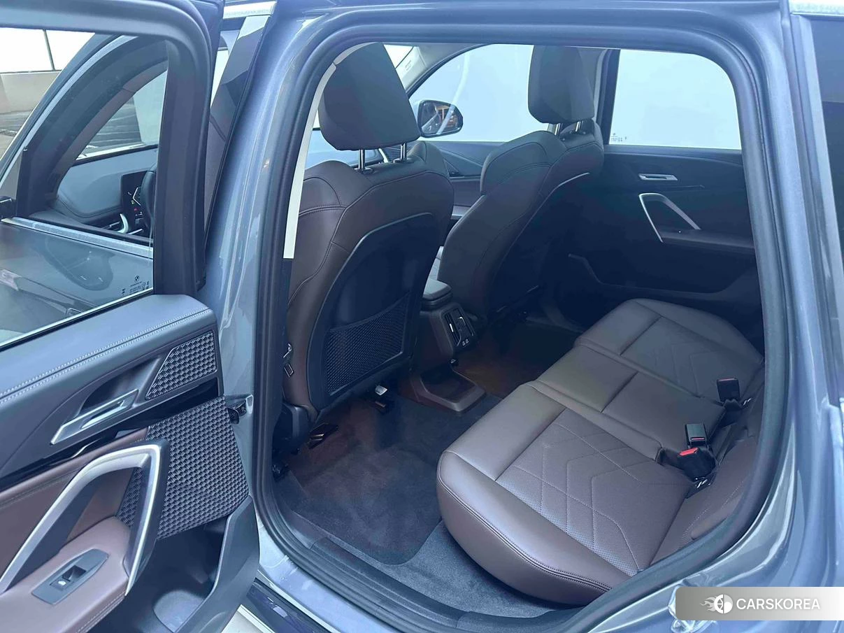 BMW X1 id 4492760 из Китая 13