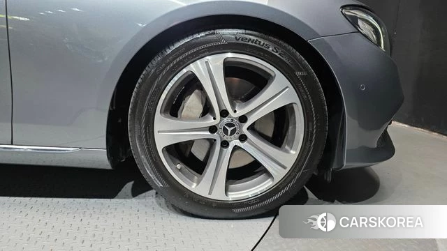 Mercedes-Benz E-Class W213 id 4647583 из Кореи 13