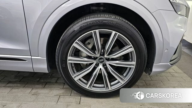Audi Q8 (4M) id 4293631 из Кореи 13