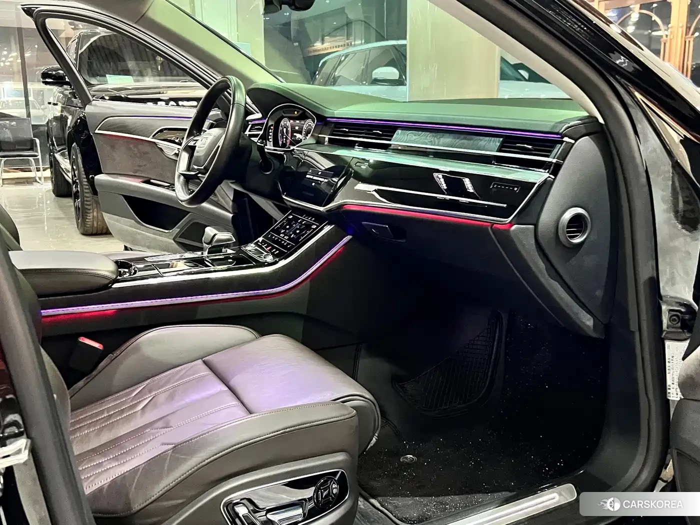 Audi A8 id 4679914 из Китая 13