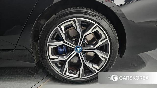 BMW i4 id 4916550 из Кореи 13
