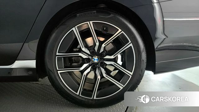 BMW 7 Series (G70) id 4359842 из Кореи 13