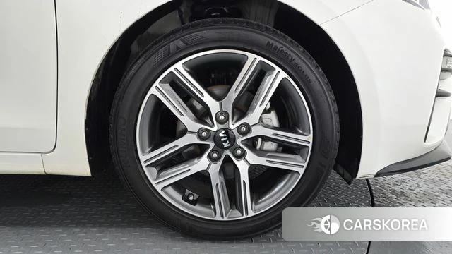 Kia Come New K3 id 4626188 из Кореи 13