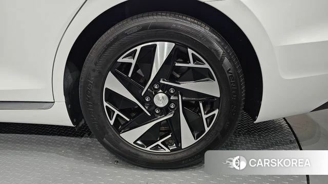 Hyundai The New Grandeur IG Hybrid id 4383299 из Кореи 13