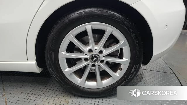 Mercedes-Benz A-Class W177 id 4304439 из Кореи 13