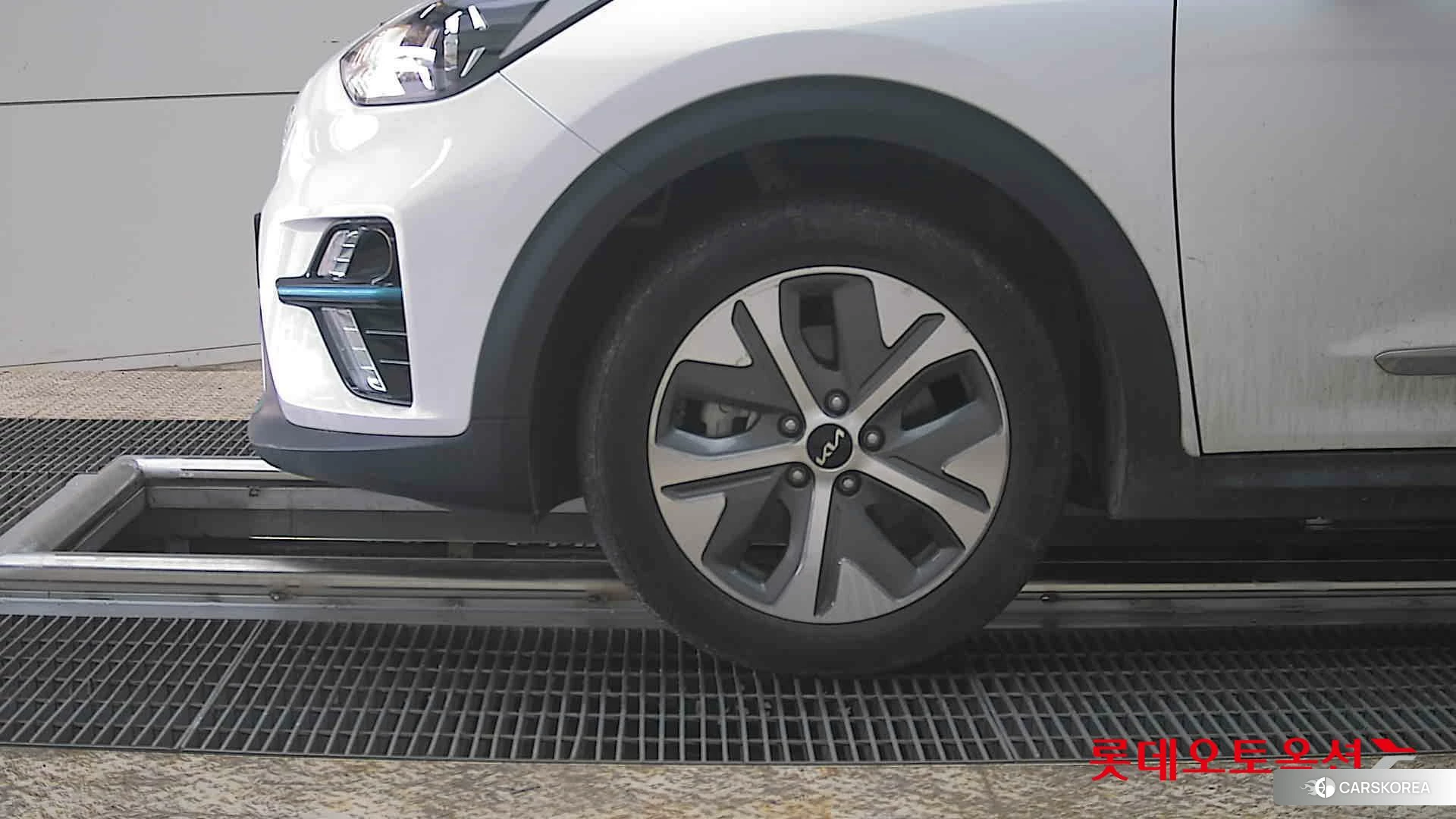 Kia Niro EV id 3875737 из Кореи 13