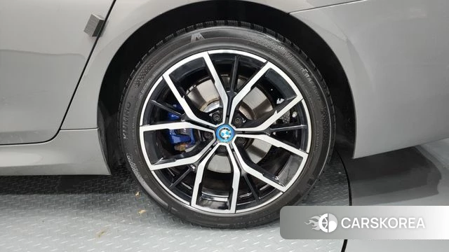 BMW 5 Series (G30) id 4541710 из Кореи 13