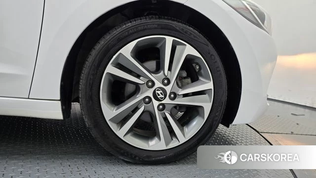 Hyundai Avante AD id 4722564 из Кореи 13