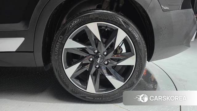 Kia Seltos id 4592903 из Кореи 13