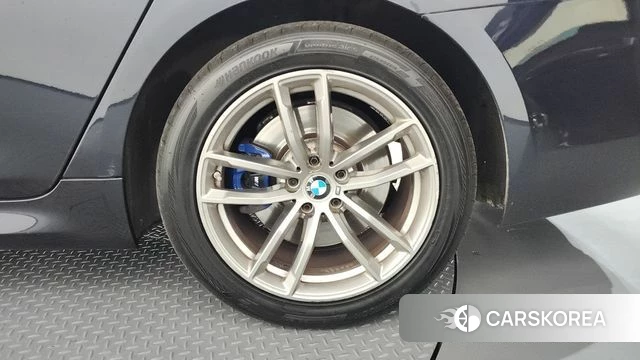 BMW 5 Series (G30) id 4430550 из Кореи 13