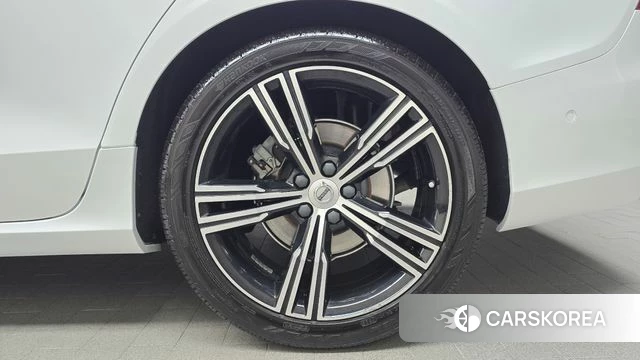 Volvo S60 3rd generation id 4377603 из Кореи 13