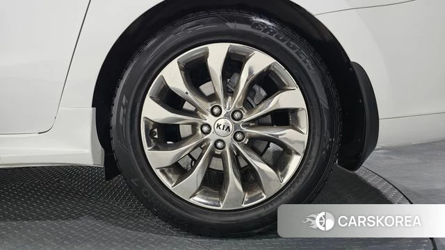 Kia The New Carnival id 4625931 из Кореи 13