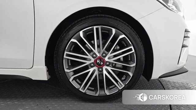 Kia Come New K3 id 4794745 из Кореи 13